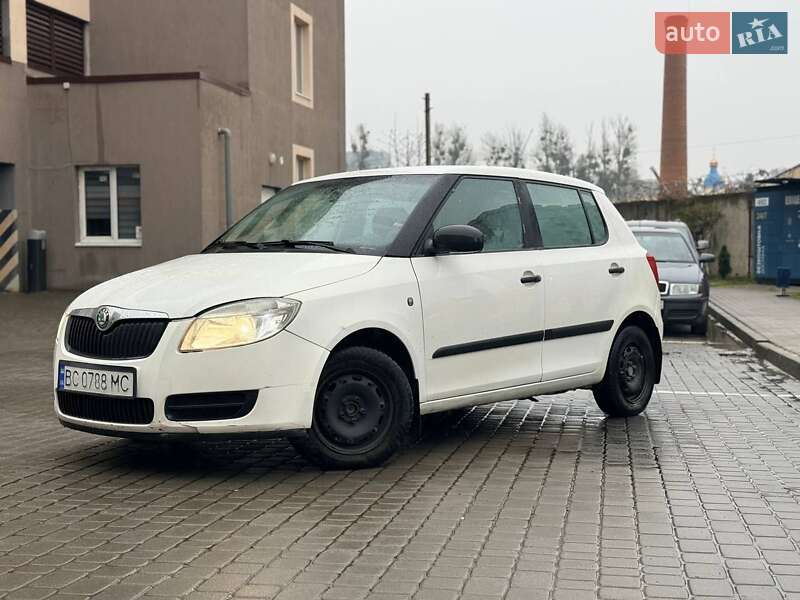 Хэтчбек Skoda Fabia 2009 в Львове фото 5 Хэтчбек Skoda Fabia 2009 в Львове
