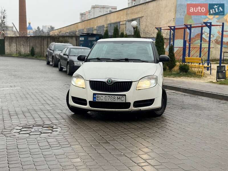 Хэтчбек Skoda Fabia 2009 в Львове фото 10 Хэтчбек Skoda Fabia 2009 в Львове