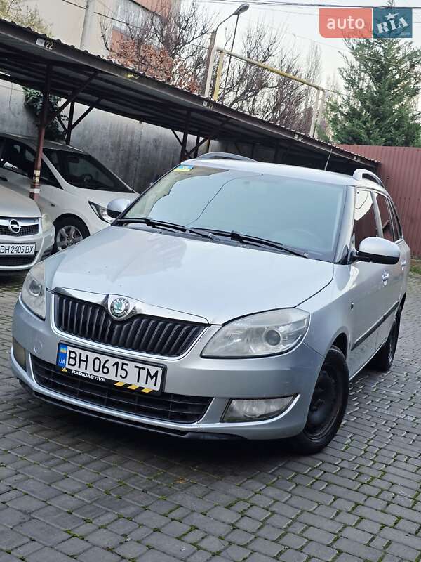 Універсал Skoda Fabia 2011 в Одесі