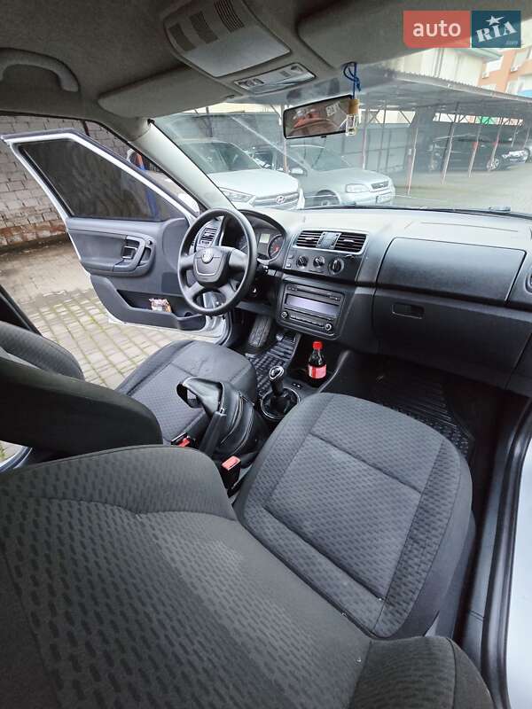Універсал Skoda Fabia 2011 в Одесі