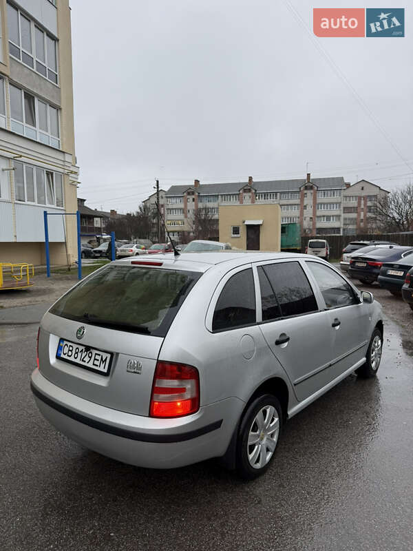 Универсал Skoda Fabia 2006 в Чернигове