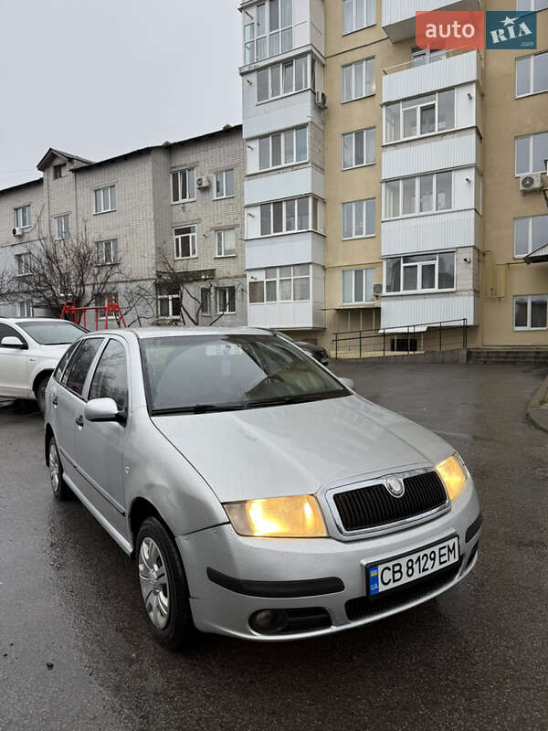 Универсал Skoda Fabia 2006 в Чернигове