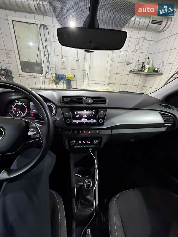 Универсал Skoda Fabia 2021 в Киеве