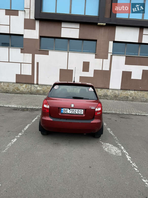 Хэтчбек Skoda Fabia 2008 в Николаеве