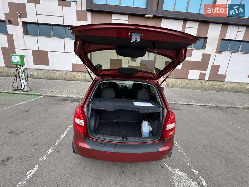 Хэтчбек Skoda Fabia 2008 в Николаеве