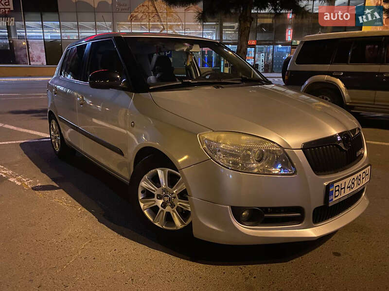 Хэтчбек Skoda Fabia 2007 в Одессе