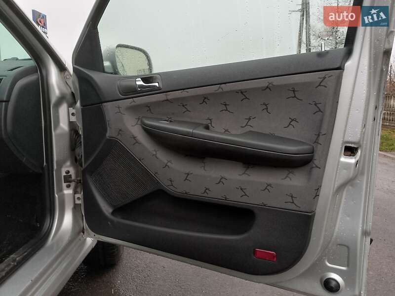 Універсал Skoda Fabia 2002 в Тлумачі