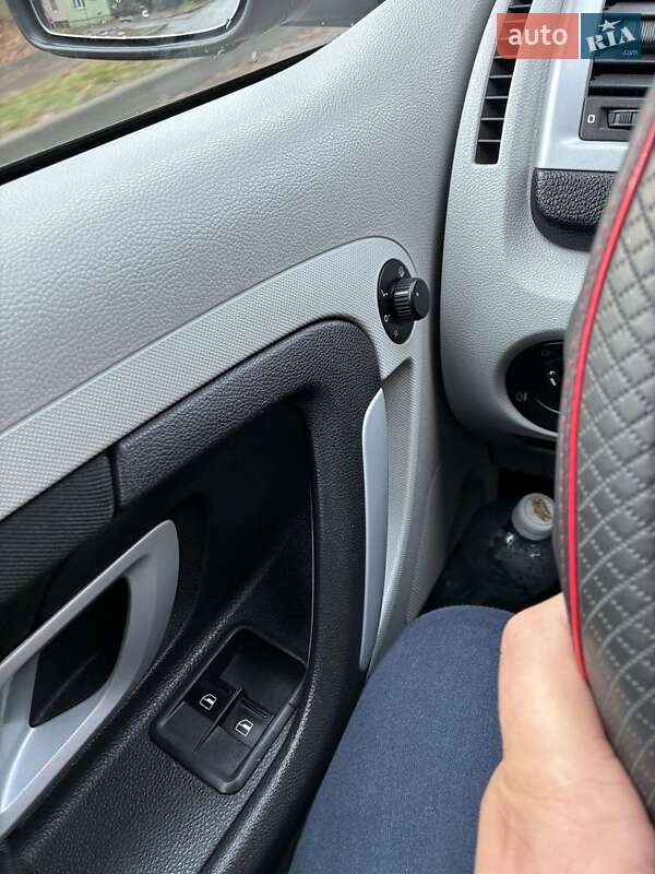 Хетчбек Skoda Fabia 2008 в Вільногірську