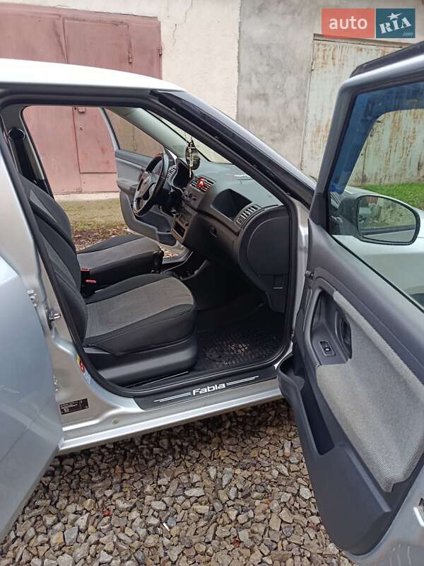 Универсал Skoda Fabia 2012 в Гусятине