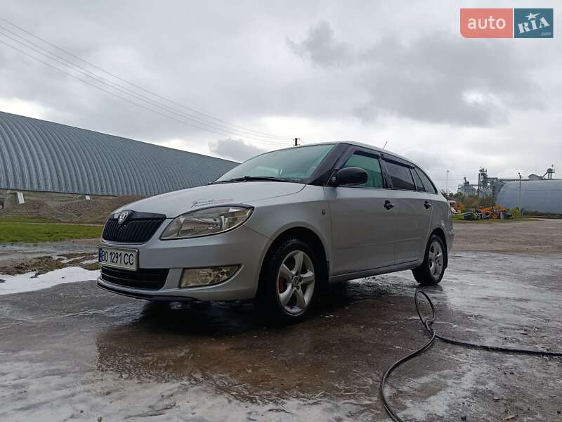 Универсал Skoda Fabia 2012 в Гусятине
