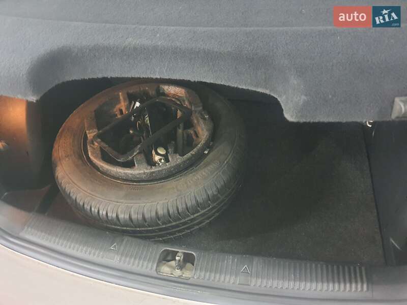 Хетчбек Skoda Fabia 2012 в Києві фото 11 Хетчбек Skoda Fabia 2012 в Києві