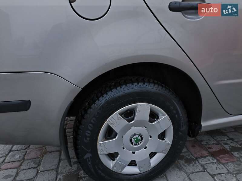 Седан Skoda Fabia 2007 в Харкові