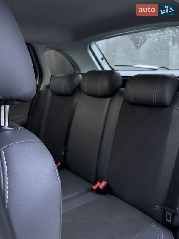 Универсал Skoda Fabia 2011 в Тернополе