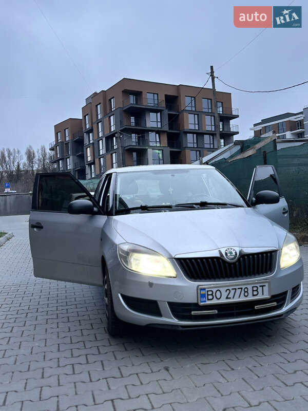 Универсал Skoda Fabia 2011 в Тернополе