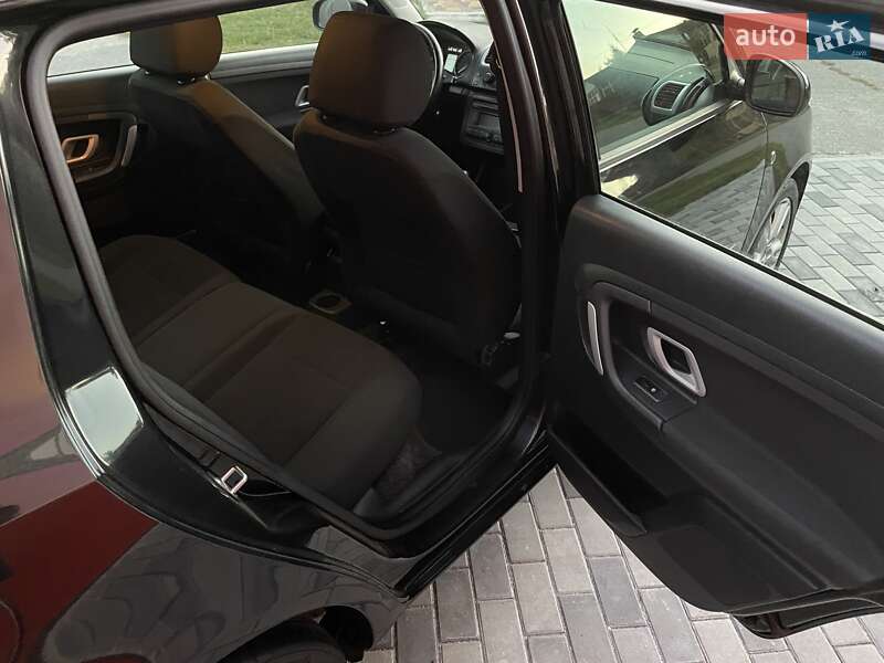 Хэтчбек Skoda Fabia 2008 в Хороле