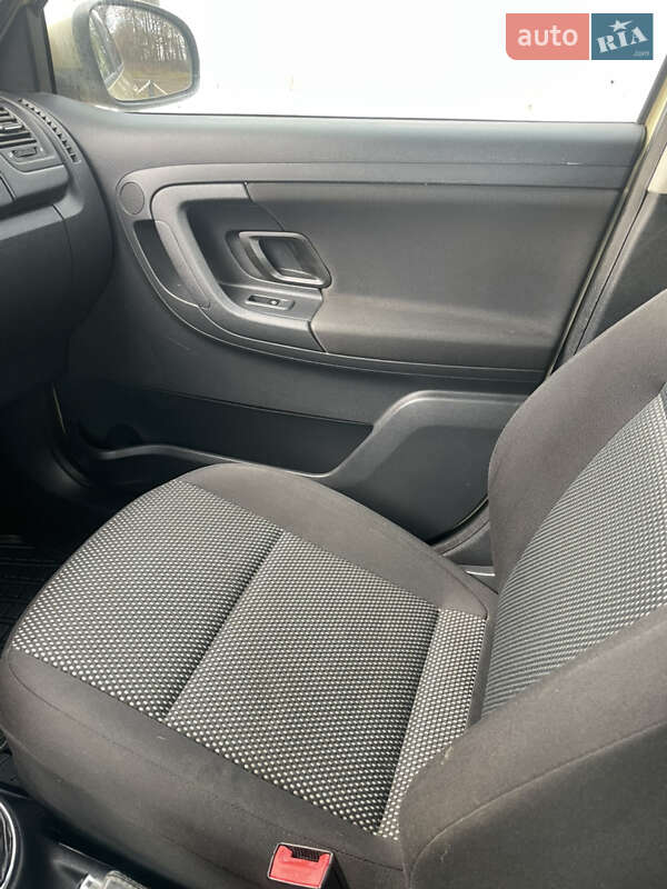 Универсал Skoda Fabia 2010 в Хмельницком