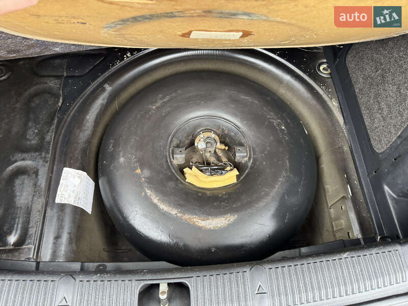 Хэтчбек Skoda Fabia 2008 в Днепре