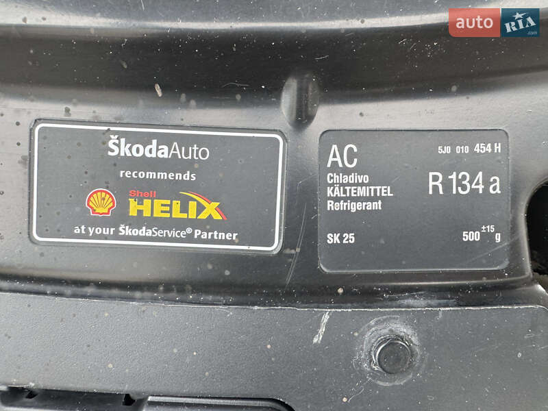 Хэтчбек Skoda Fabia 2008 в Днепре