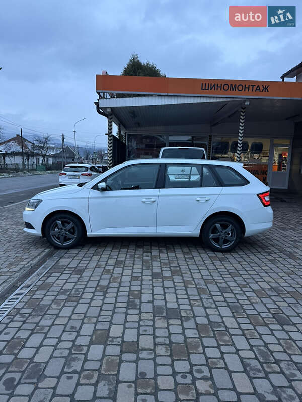 Універсал Skoda Fabia 2015 в Сваляві
