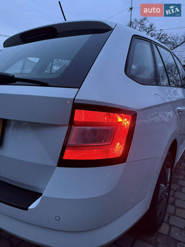 Універсал Skoda Fabia 2015 в Сваляві