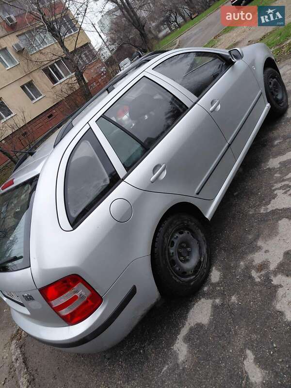 Універсал Skoda Fabia 2006 в Запоріжжі