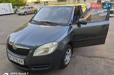 Хэтчбек Skoda Fabia 2008 в Днепре