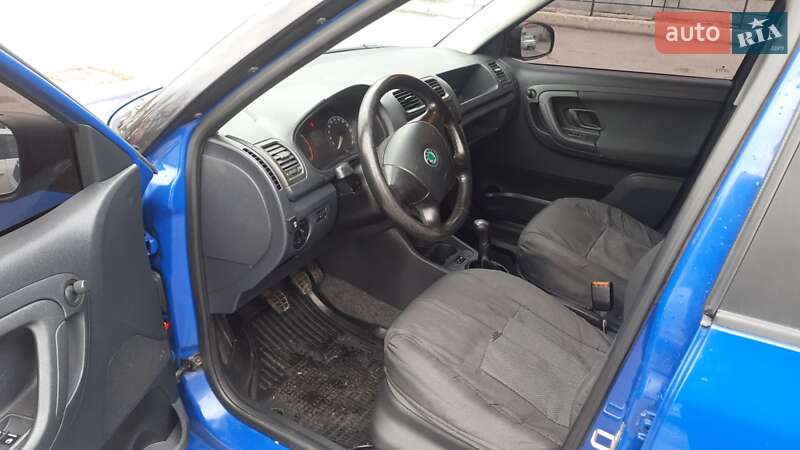 Хетчбек Skoda Fabia 2008 в Черкасах