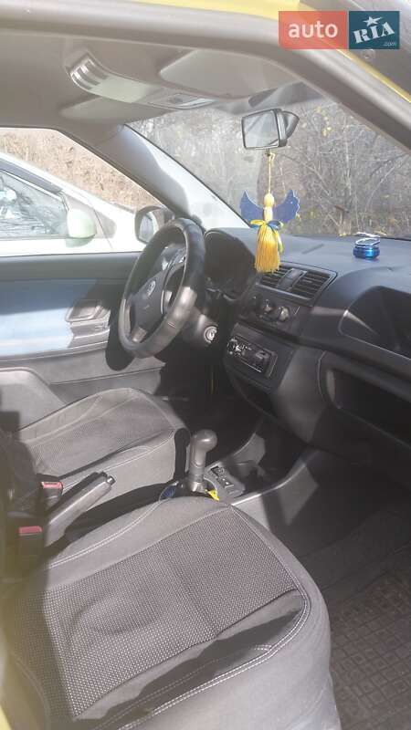 Хетчбек Skoda Fabia 2008 в Дніпрі