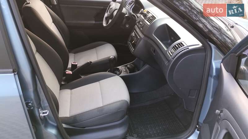 Хетчбек Skoda Fabia 2012 в Києві