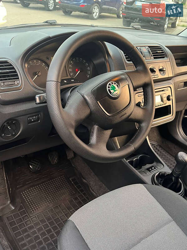 Хэтчбек Skoda Fabia 2012 в Кривом Роге