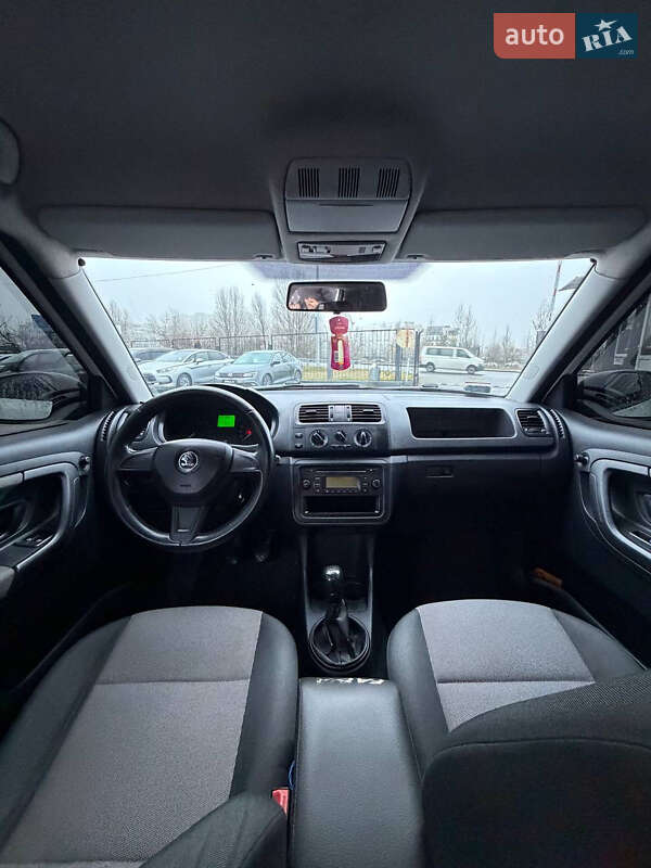 Хэтчбек Skoda Fabia 2014 в Киеве