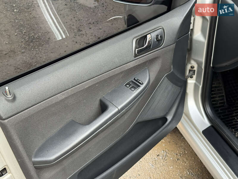 Універсал Skoda Fabia 2004 в Вінниці