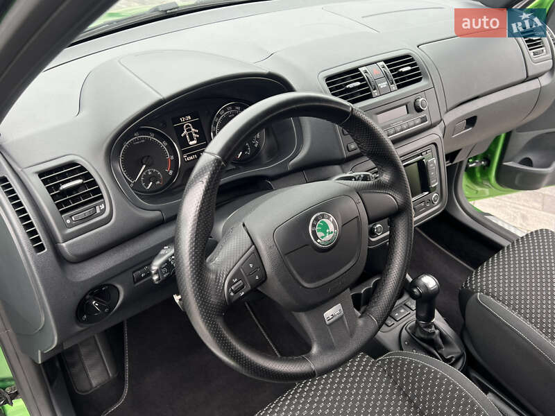 Хетчбек Skoda Fabia 2011 в Луцьку