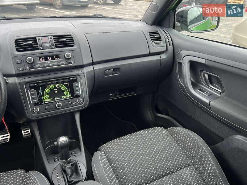 Хетчбек Skoda Fabia 2011 в Луцьку