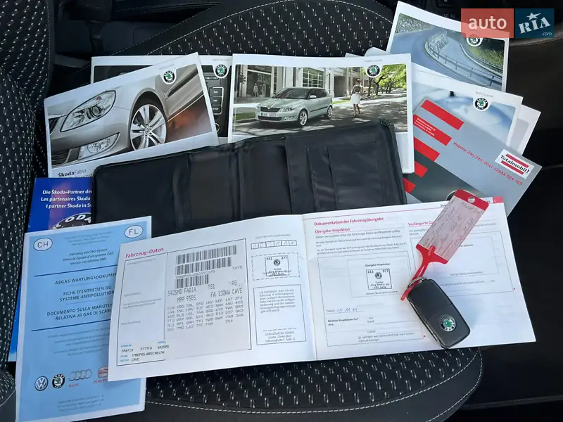Хетчбек Skoda Fabia 2011 в Луцьку документ