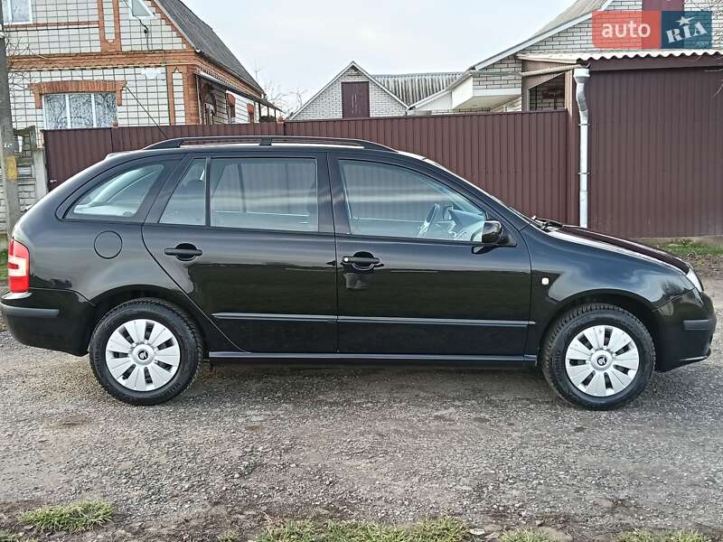 Универсал Skoda Fabia 2004 в Виннице