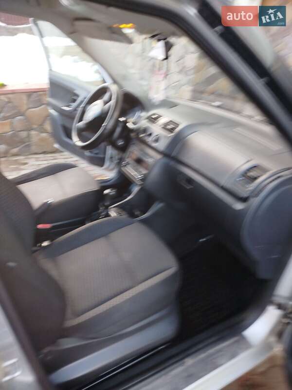 Універсал Skoda Fabia 2011 в Львові