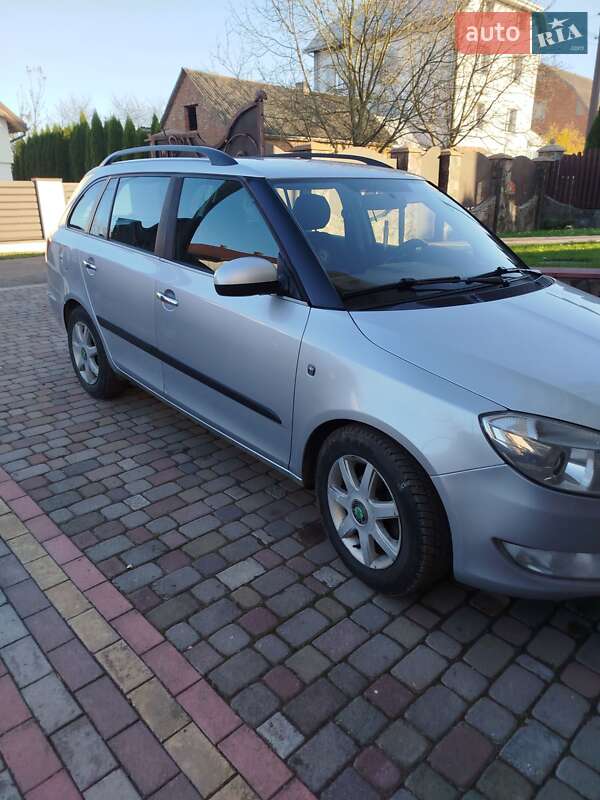 Універсал Skoda Fabia 2011 в Львові