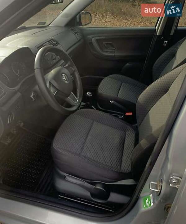 Універсал Skoda Fabia 2014 в Кривому Розі