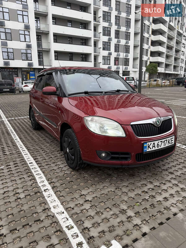 Хетчбек Skoda Fabia 2008 в Києві