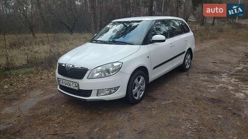 Універсал Skoda Fabia 2012 в Черкасах