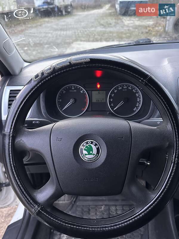 Універсал Skoda Fabia 2009 в Тернополі