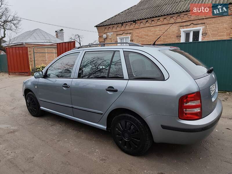 Універсал Skoda Fabia 2003 в Кропивницькому