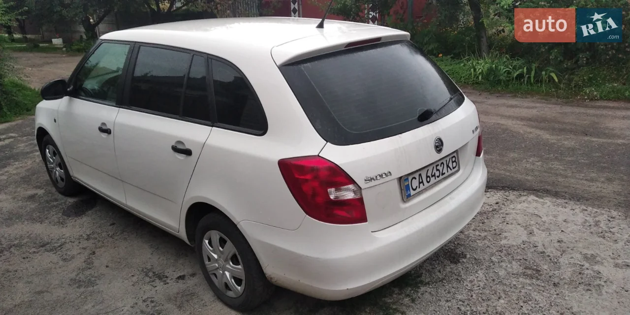 2013 Skoda Fabia - мініатюра 26