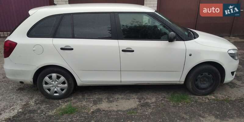Універсал Skoda Fabia 2014 в Мошнах
