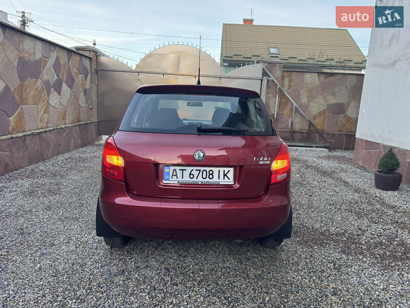 Хэтчбек Skoda Fabia 2008 в Ивано-Франковске