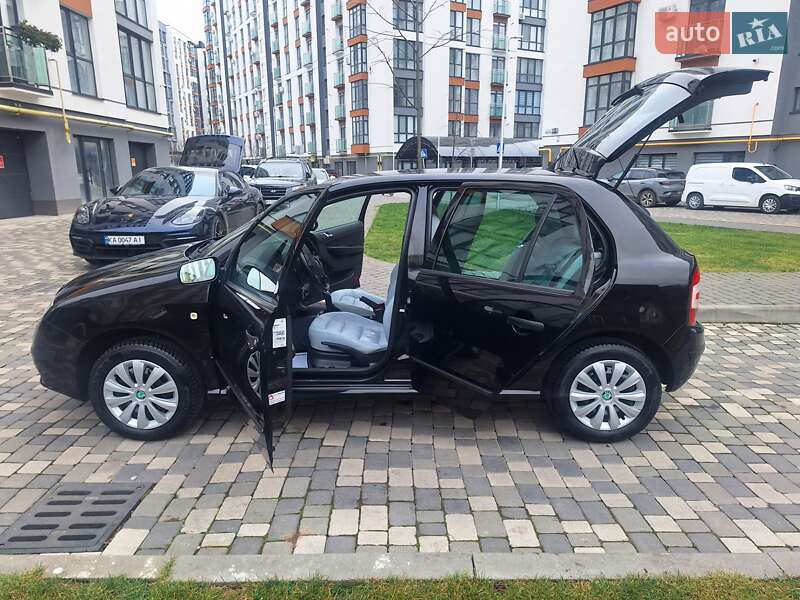 Хетчбек Skoda Fabia 2007 в Івано-Франківську