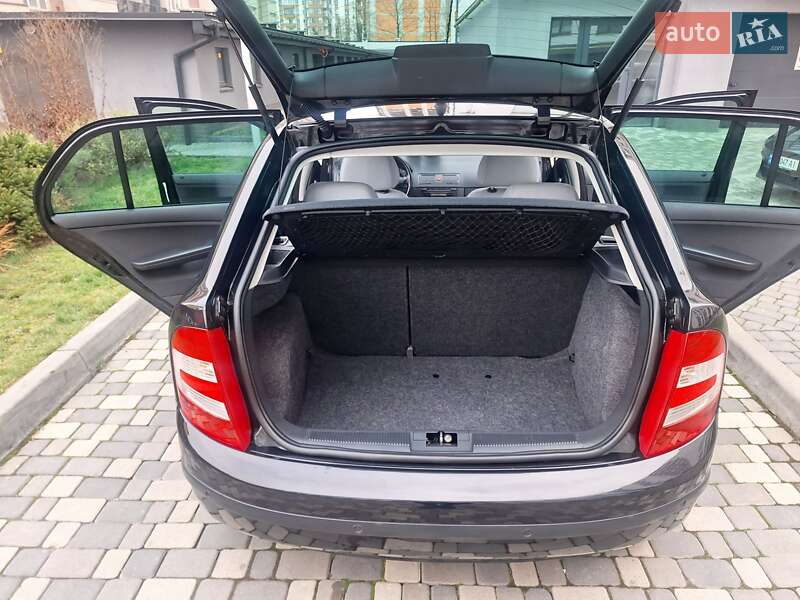 Хетчбек Skoda Fabia 2007 в Івано-Франківську