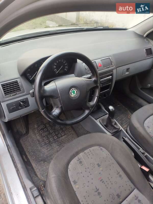 Хетчбек Skoda Fabia 2003 в Житомирі