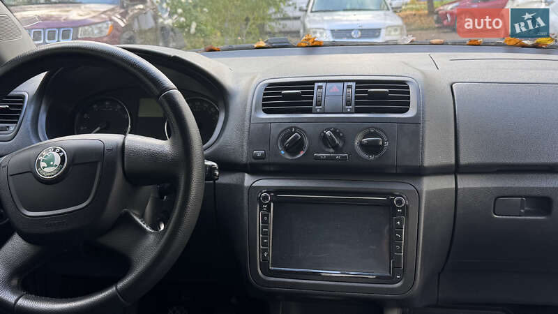 Універсал Skoda Fabia 2011 в Львові